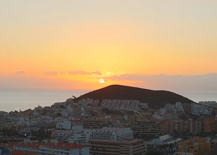 شقة Sunset In The Heights Ocean View - Heated Pool لوس كريستيانوس